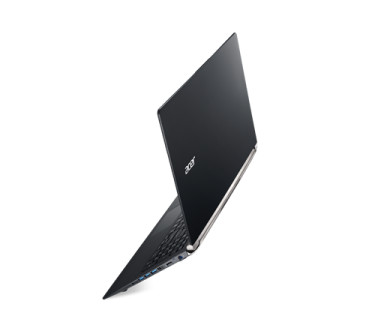 Acer Aspire V Nitro Black Edition : Un portable gamer 4K à 1500 euros