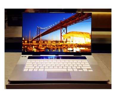 Samsung officialise une première dalle OLED UHD de 15.6 pouces
