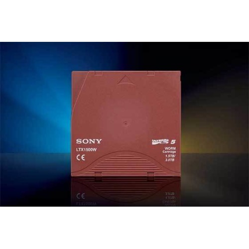 Une cassette magnétique de 185 To développée chez Sony