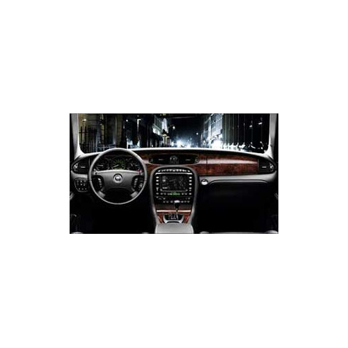 Jaguar rejoint BMW en offrant désormais la HD Radio