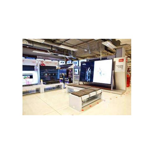 TCL : Un écran Ultra HD de 110 pouces chez Darty