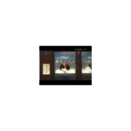 Luxe TV diffusé désormais en anglais !