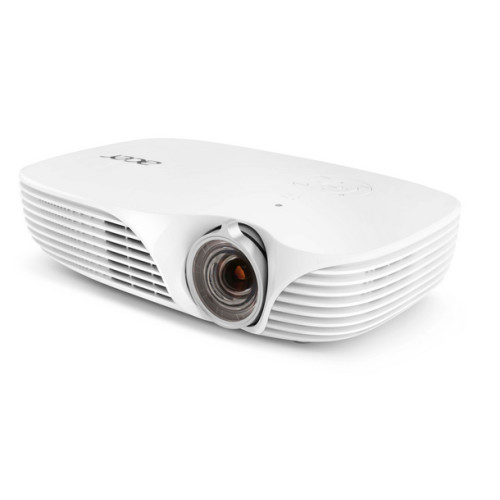 Acer K138ST : Nouveau projecteur LED à courte focale